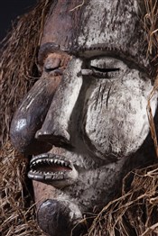 Masque africainMasque  Suku Kakungu